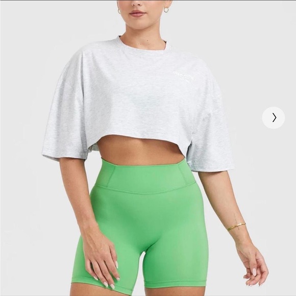 NWT Oner Active CLASSIC LIFTERS GRAPHIC RELAXED CROP LIGHTWEIGHT T-SHIRT White S - Picture 2 of 3